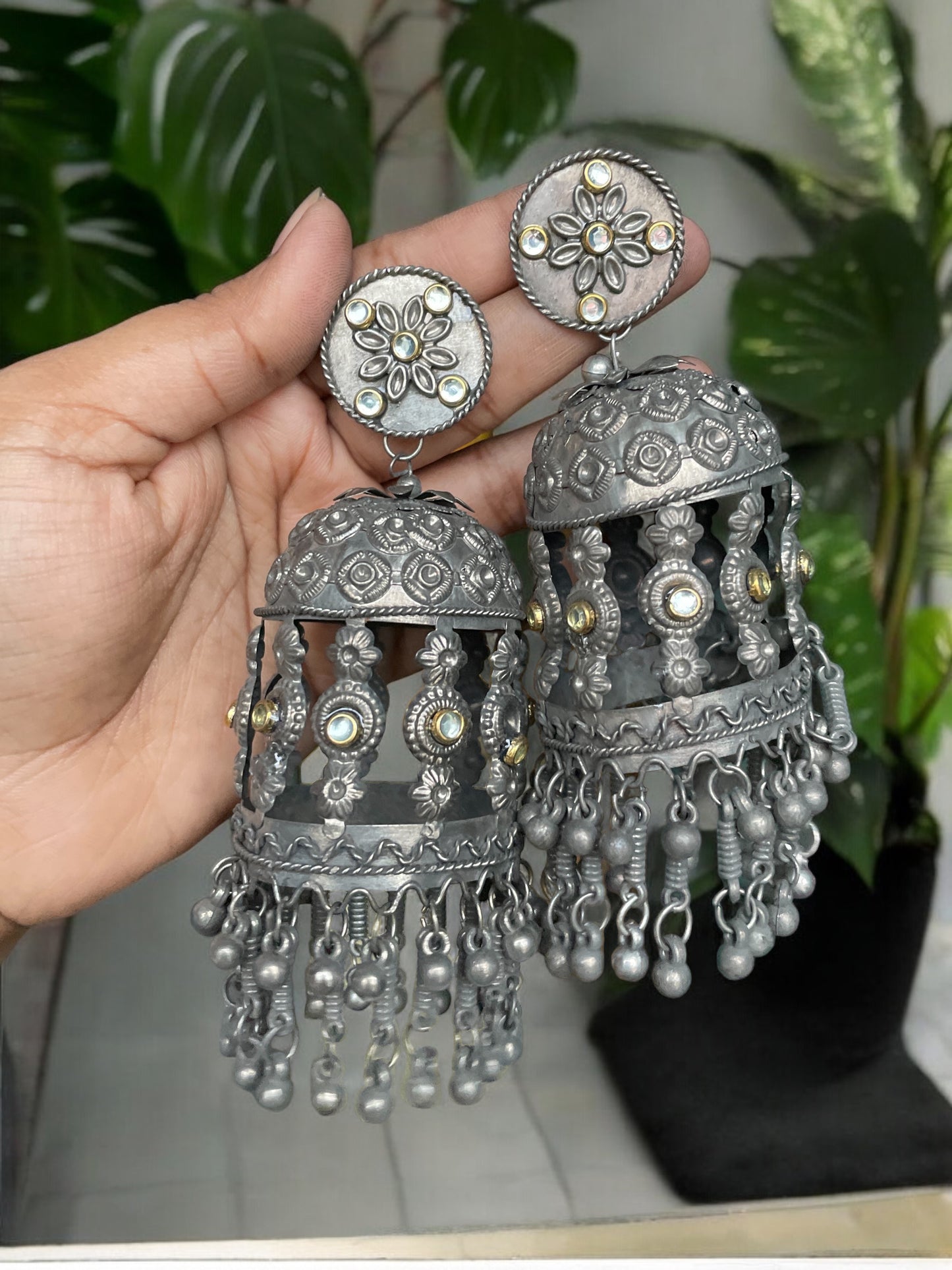 Siddhi Jhumka