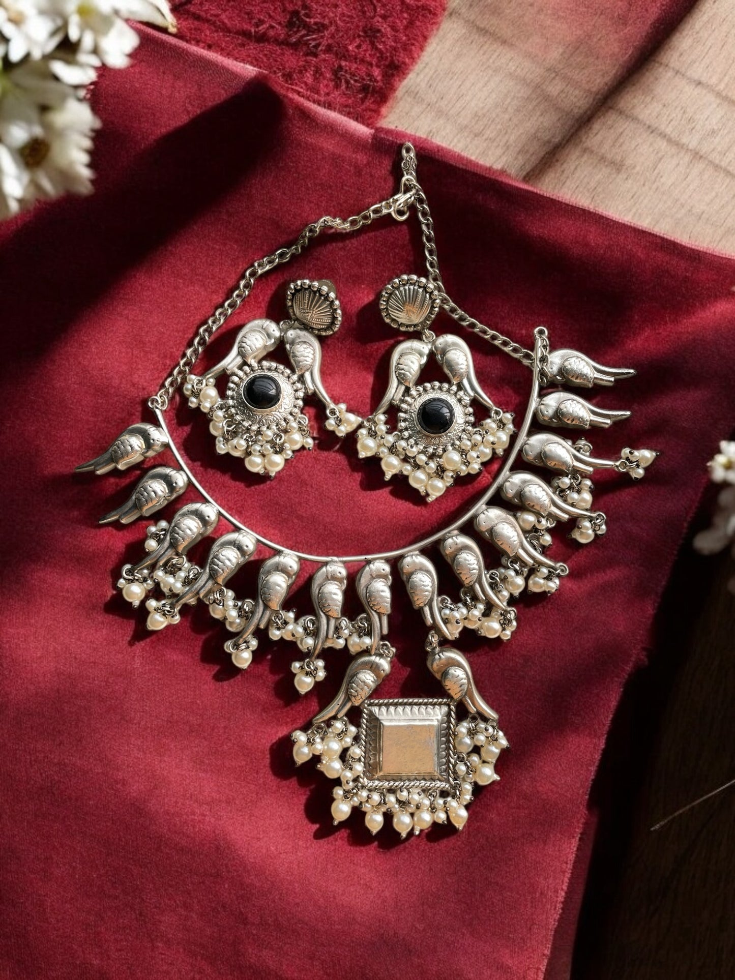 Girija Monalisa Necklace