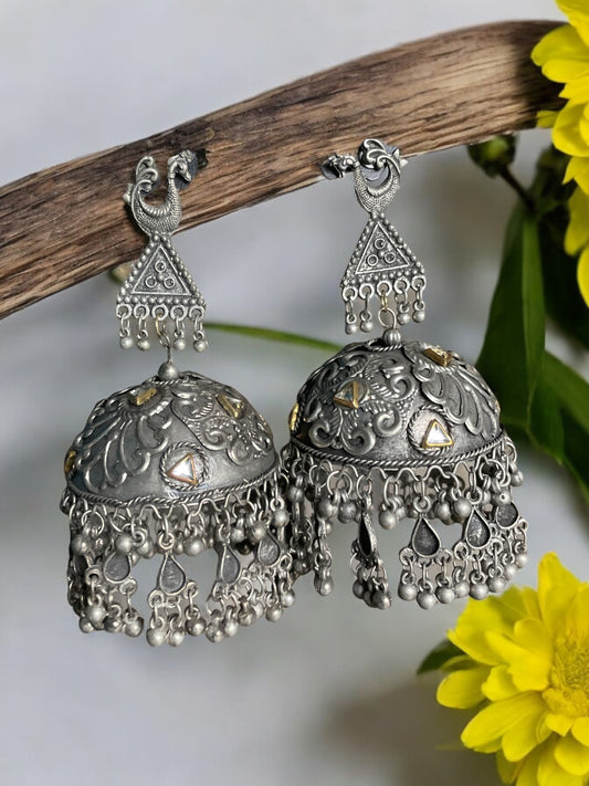 Sanya Jhumka